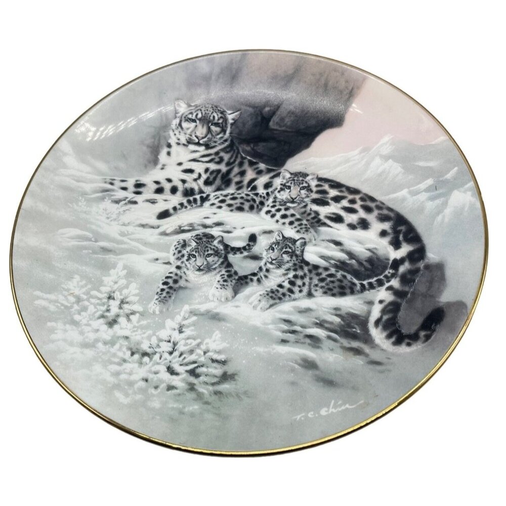 knowles collector plate the snow leopard #2053A 2nd issue by t.c. Chiu 8" READ